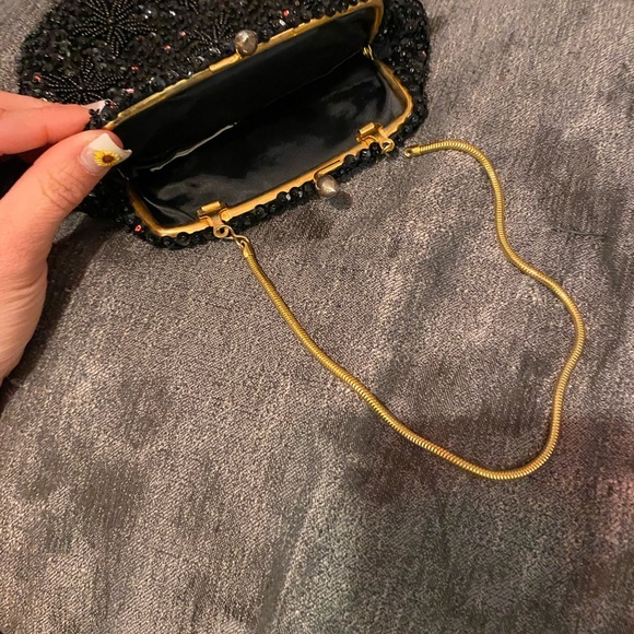 Black Sparkly Sequin Wristlet with Intricate Design - Picture 7 of 8